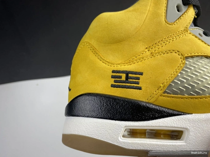 One Kick Jordan 5 Retro Air T23 454783-701 Tokyo 0801